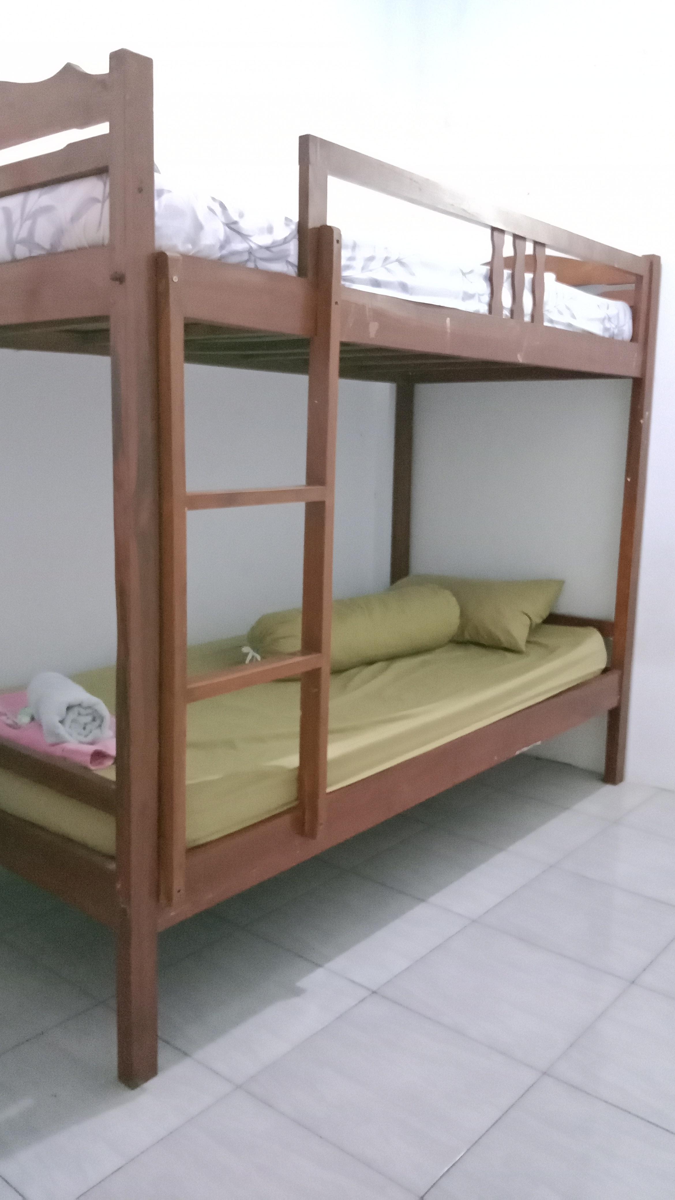 Tiga Dua Homestay Yogyakarta Exterior foto