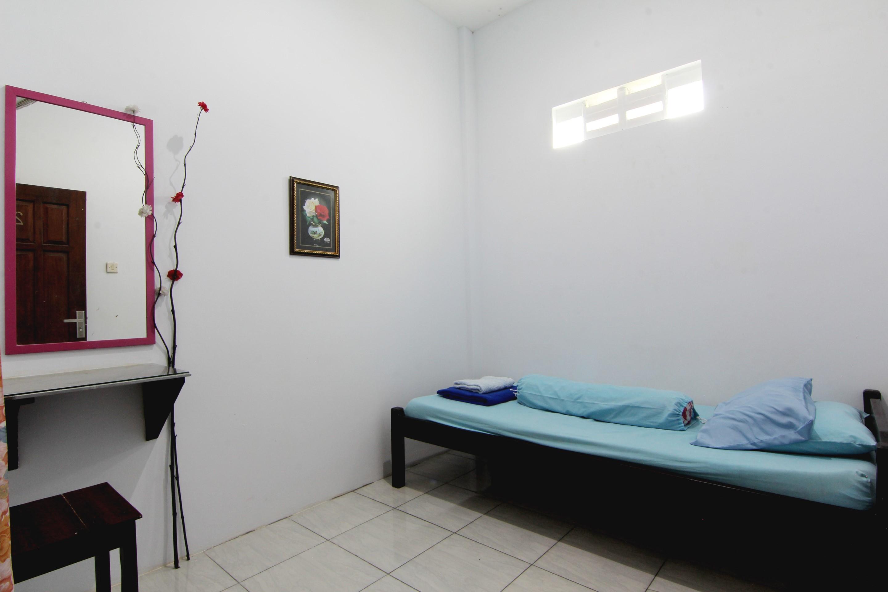 Tiga Dua Homestay Yogyakarta Exterior foto