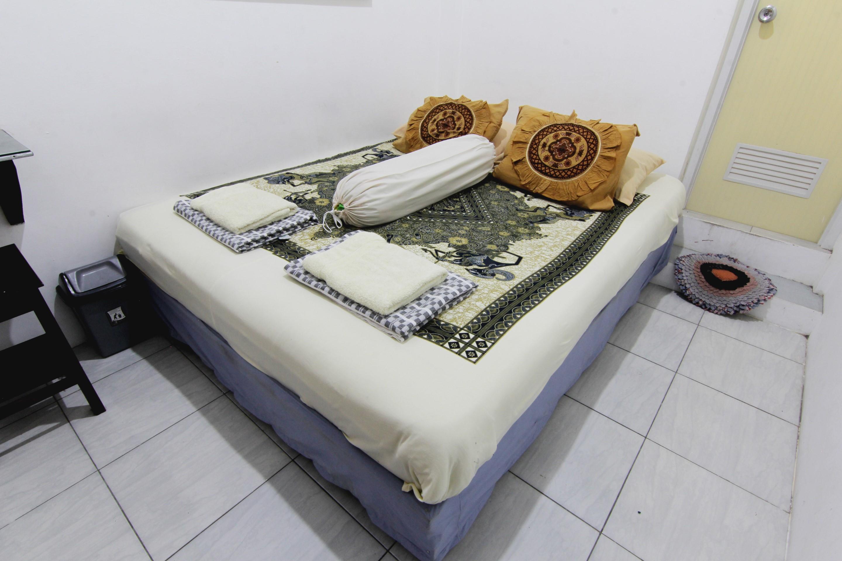Tiga Dua Homestay Yogyakarta Exterior foto